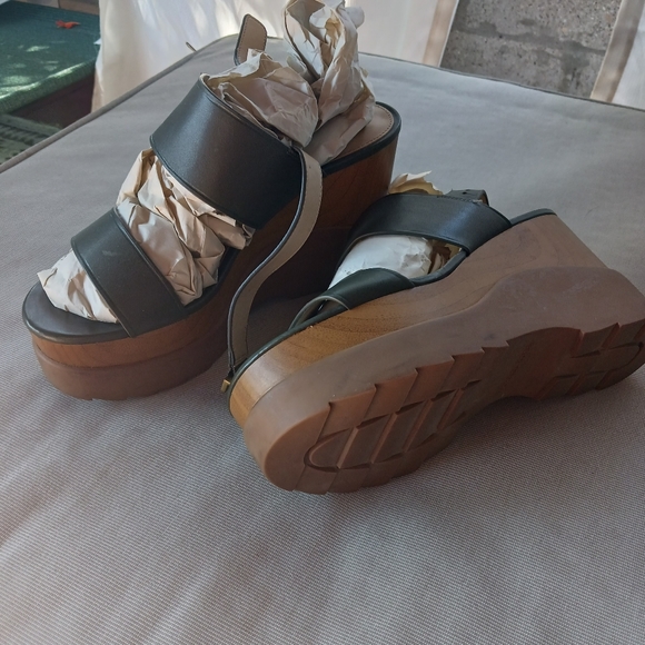 Sandals - Leather upper - Picture 3 of 8